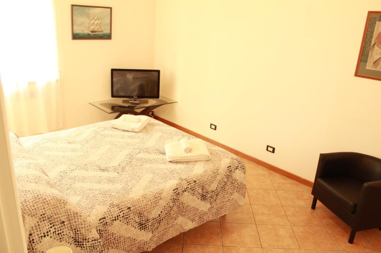 Residenza Caprera Di Viviani - Loc-02522 Appartement Verona Buitenkant foto